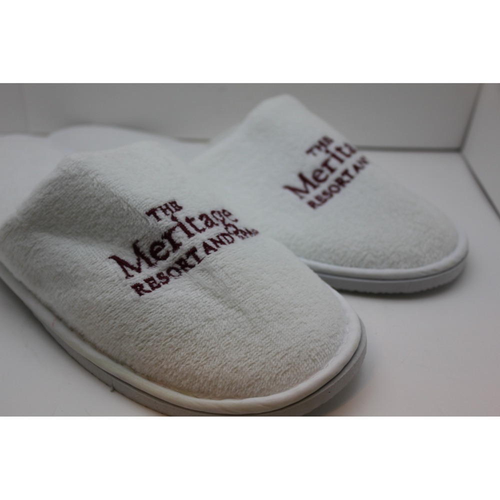 The Meritage Resort & Spa White Terry Cloth Scuff Slippers‎ Napa Valley Logo 11"
